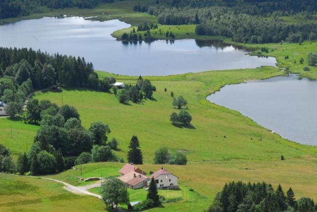 2 chambres d'hôtes privées louées séparément avec communs à partager Beaufort (Jura) Exterior foto